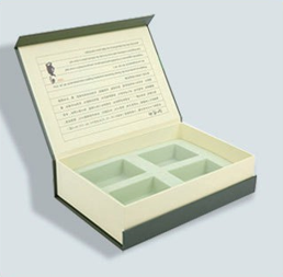 Custom Book-Shaped Gift Box | Magnetic Closure Packaging Box